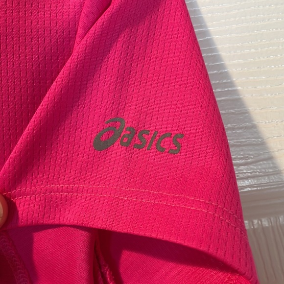 ASICS tech gear short sleeve shirt - Picture 3 of 4